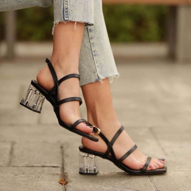صندل پاشنه شیشه ای