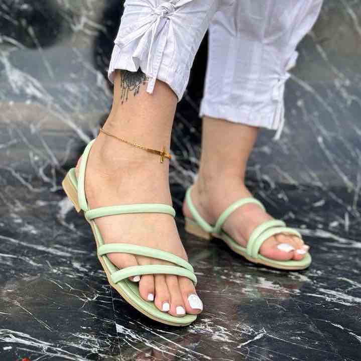 صندل زنانه سادیا
